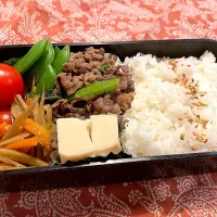 2025.1.22 息子弁当　◎牛肉と小松菜の炒めもの　◎金平牛蒡　◎茹でスナップエンドウ　◎高野豆腐|goroさん