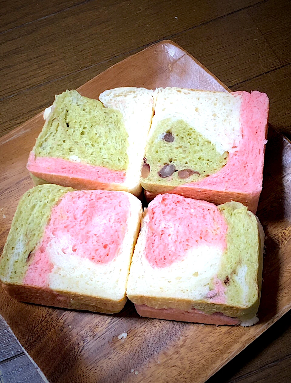 甘納豆入り三色ぱん|cerezoさん