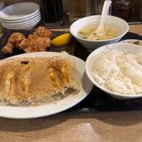 餃子ランチ| せつらさん