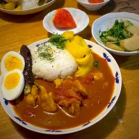 スープカレーと、じゃがいもと豆苗のじゃがバター|もえさん