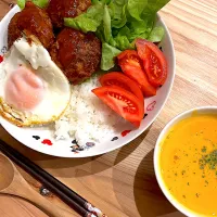 ロコモコ丼 & かぼちゃスープ|ぺろたんさん