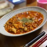 夜　残り物食材のトマトソース| みちくんさん