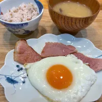 うなだれ朝食|チルさん