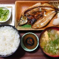 今日の朝ごはん（ごはんは魚沼産こしひかり、にしんの開き、納豆、かぶと油揚げのみそ汁、金婚漬）| Mars＠釜飯作り研究中さん