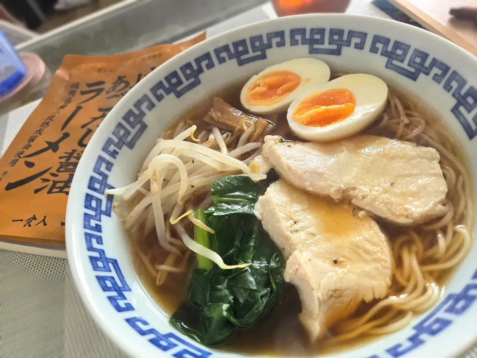 博多あごだし醤油ラーメン🍜|しあるさん