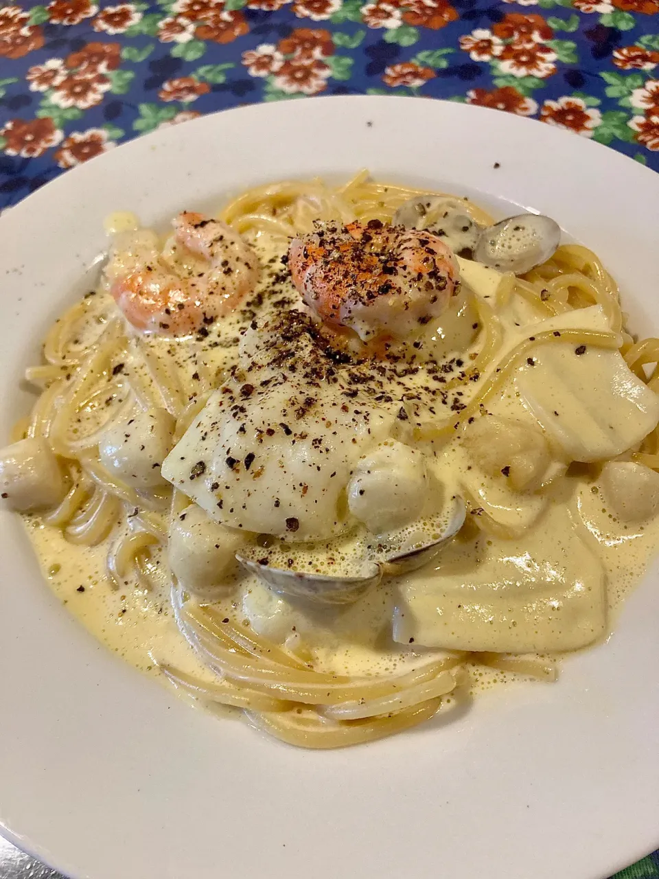海の幸のカルボナーラ🍝|Kojiさん