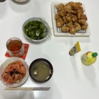 晩御飯☆トマトの塩昆布和え☆唐揚げ☆簡単みそ汁| Saharaさん