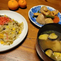 お惣菜生活（DAY３）
高菜チャーハン
煮物
お味噌汁（フリーズドドライ）|あんさん