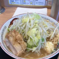 初めての二郎系　豚山（小ラーメン・ニンニク）🍜|まさとさん