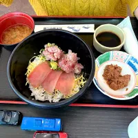 マグロ丼😋| すかラインさん