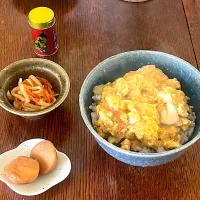 ランチ♯親子丼| 小松菜さん