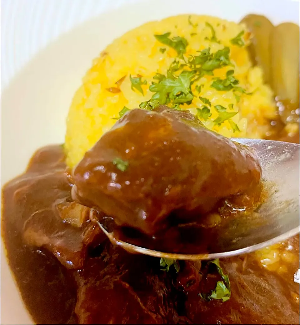ソーキ(豚バラ軟骨)のカレー|じいちゃんさん