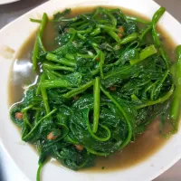 Stir-fried Water Spinach
aka Pad Pak Boong (ผัดผักบุ้งไฟแดง)|An'leeさん