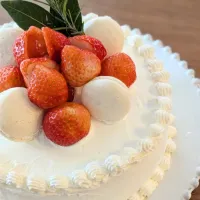 いちごのバースデーケーキ🍓|いりごまさん