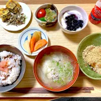 朔ちゃん４日帰省中の最後の朝定食🌱|さくたえさん