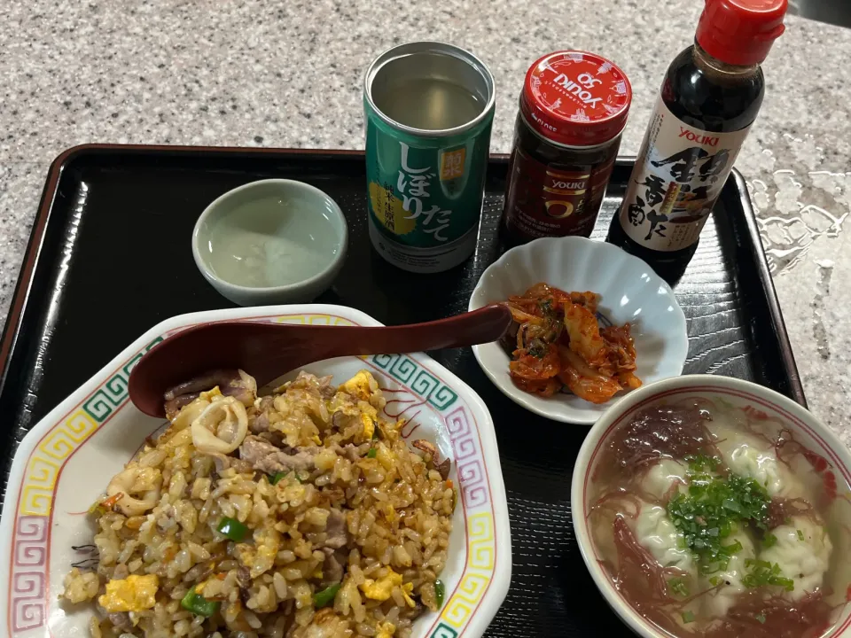XO醬入シーフード炒飯　鎮江香酢入水餃子スープ|kittykittyさん