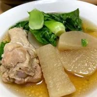 単身赴任中の男飯(手羽元と大根の煮物)|おおもりの星さん