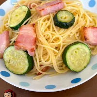 ズッキーニとベーコンのペペロンチーノ風スパゲティ| masaさん