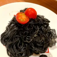 米粉パスタ🍝イカ墨|きみちさん