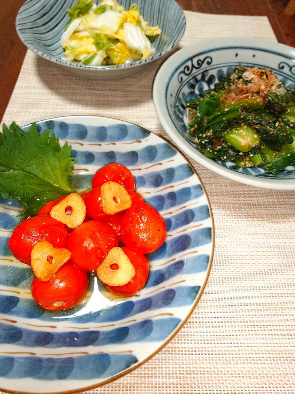 ミニトマトのアーリオオーリオ、小松菜の粉チーズおかかあえ|mootsさん