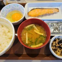 今日は焼き鮭定食にしてみた、、、（すき家）|あんさん