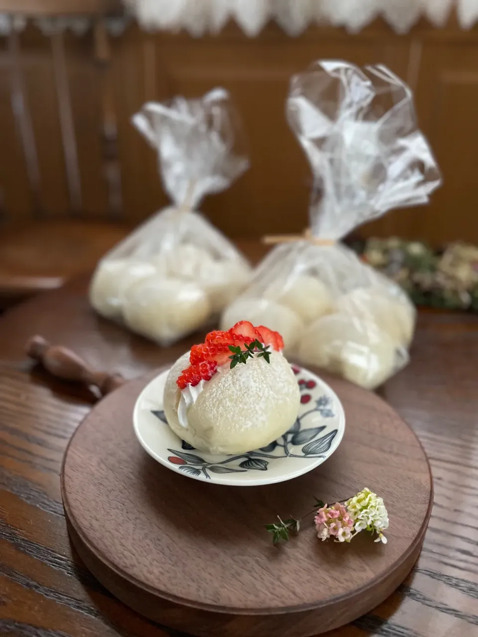白パンでイチゴサンド🍓|m’chinさん