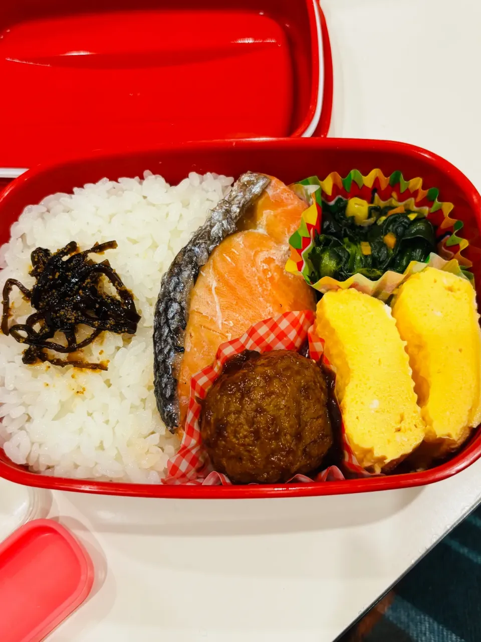 弁当箱を新しくした日のお弁当。|ちはるさん