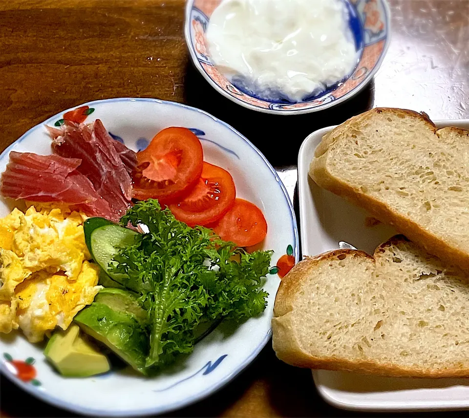 献立 朝食 全粒粉パン|ななごさん