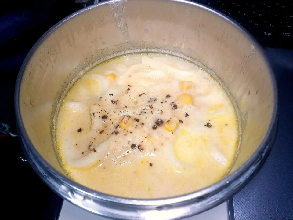 コーン入り野菜ポタージュうどん|darkbaronさん
