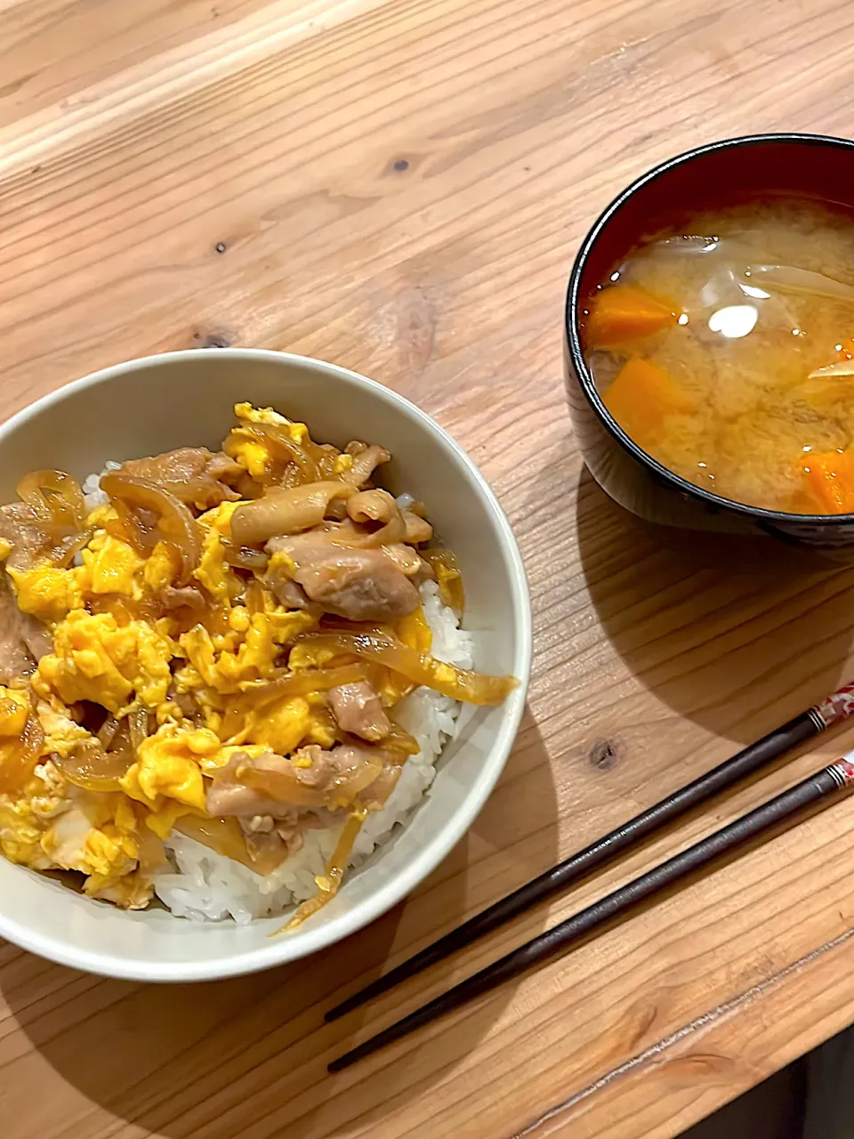 鶏のてりたま丼 & かぼちゃと玉ねぎのお味噌汁|ぺろたんさん