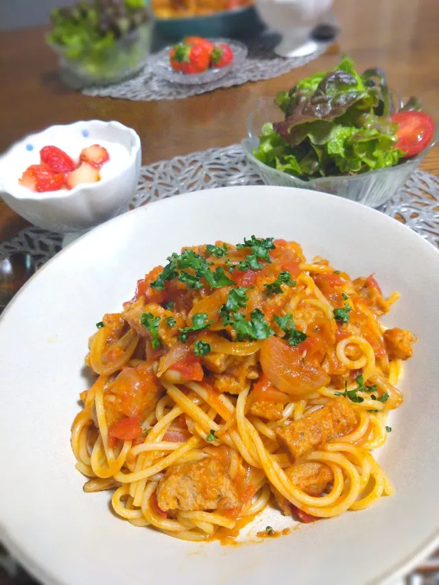 Snapdishの料理・レシピ写真:FitDishのハンバーグでパスタ！｜続報！【SDユーザーさん絶賛体験中】あなたにぴったりのおかずをお届け「FitDish」のココが好き！