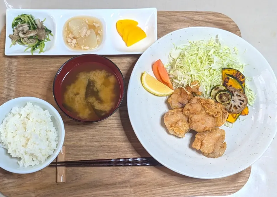 唐揚げ定食|f.1125beさん