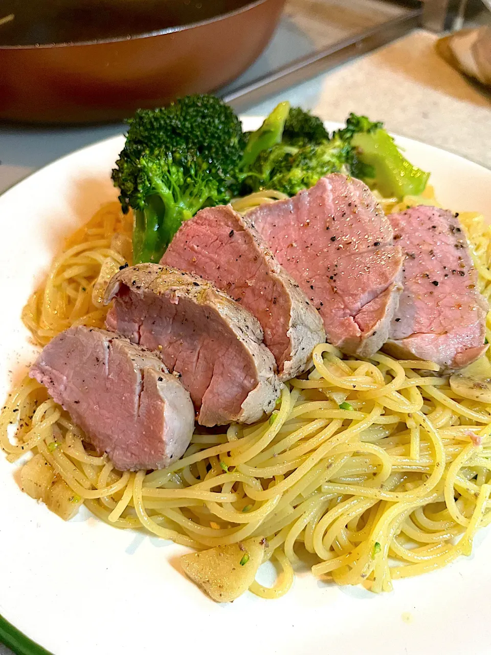 シローさんの料理 豚ヘレコンフィ “一食分の袋コンフィ レシピ”|chieko ♪さん