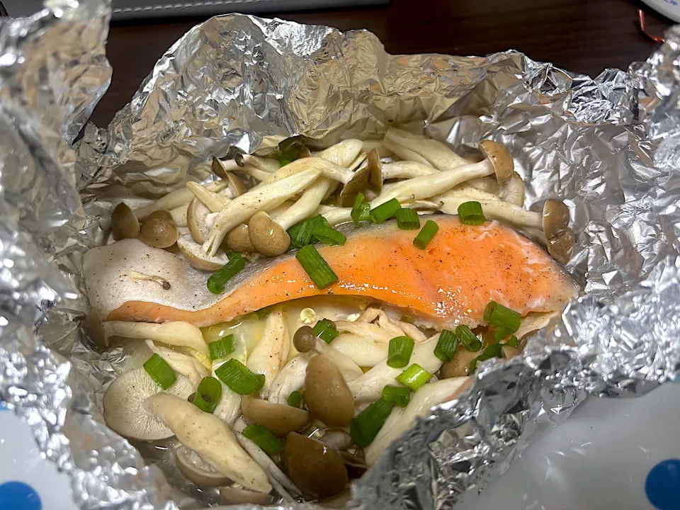 鮭のホイル焼き|グルメ界ヤマザキさん