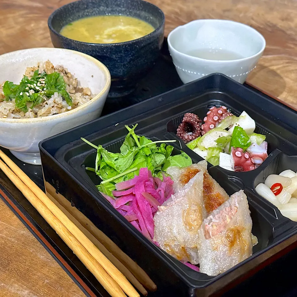 残り物大集合な朝ごはん|くまちゃんさん