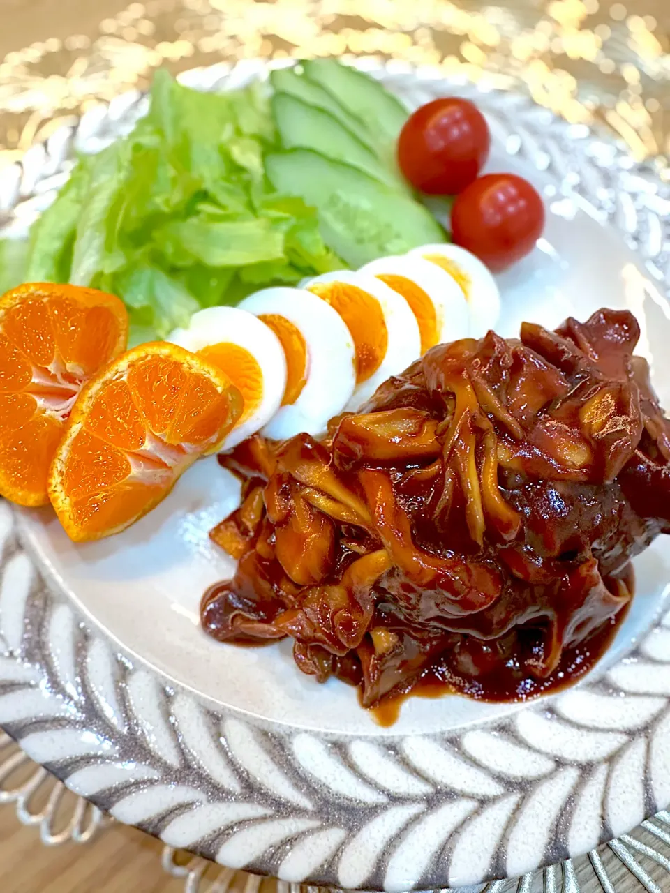 デミバーグ🍖モッツァレラ入り 舞茸ソース|akkaさん