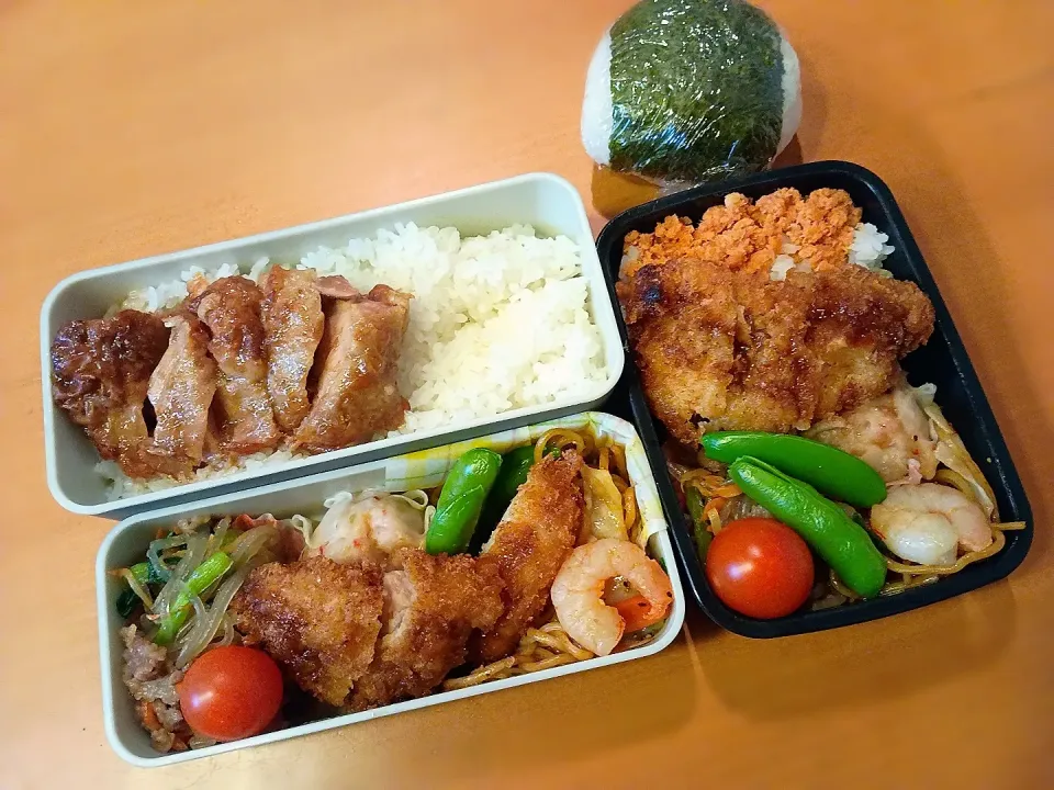 次男・私弁当&おにぎり|tamagomagomagoさん