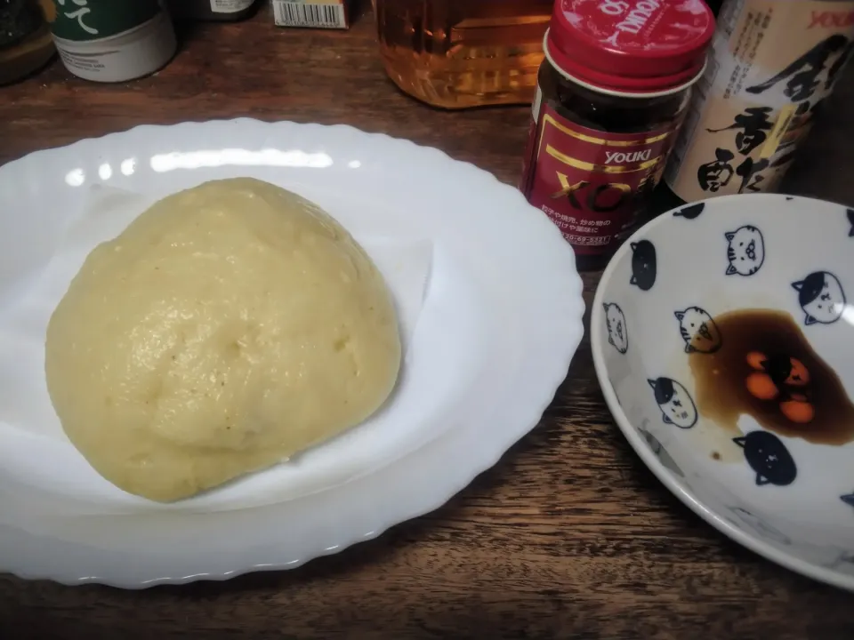 XO醤でできたてほかほかの肉まん、写真だと小さく見えるけど、かなり大きいです😅|にんにくと唐辛子が特に好き❤️(元シャリマー)さん
