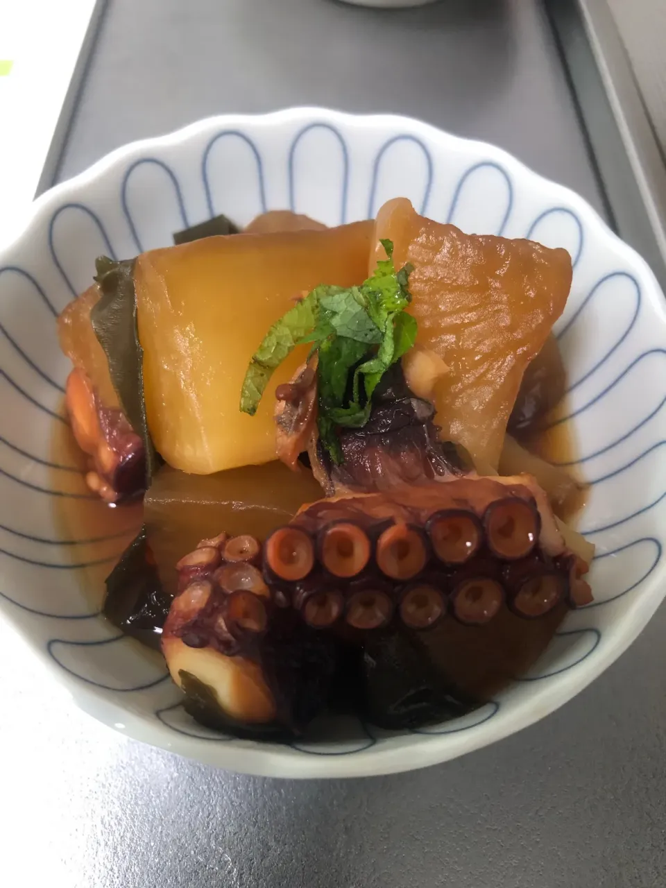 タコと大根の煮物|sako shinsukeさん