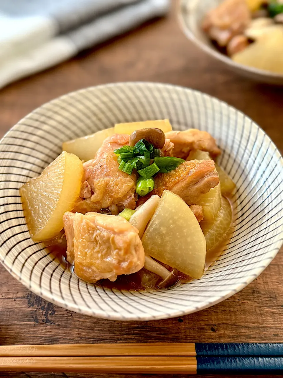 鶏肉と大根のオイスター煮|ちぐあささん