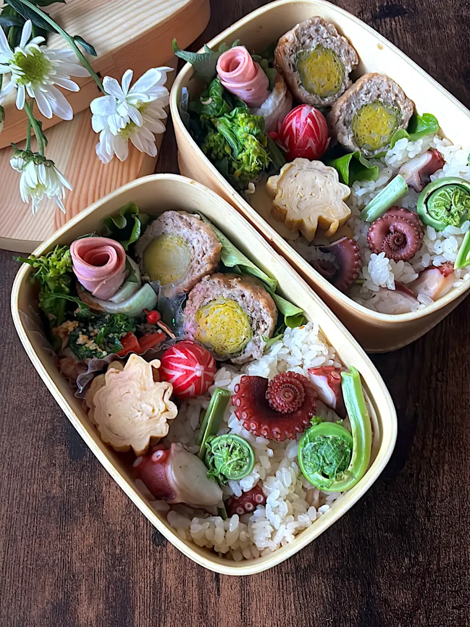 ふたりのお弁当🍱 ~たこ飯こごみ入り|とんちんさん