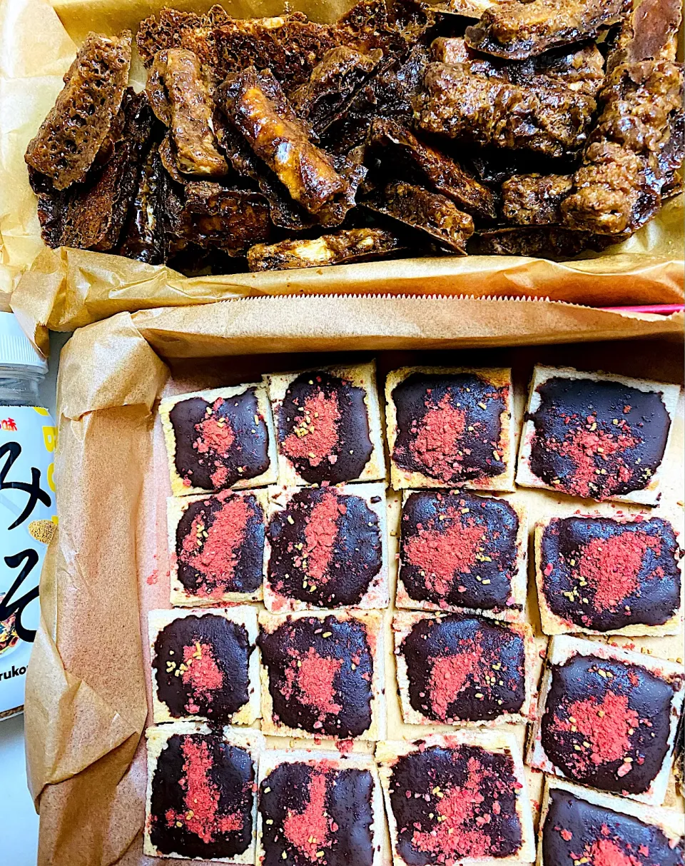 ．．パンの耳を2種(チョコ・黒糖with粒みそ)にアレンジ|ミキさん