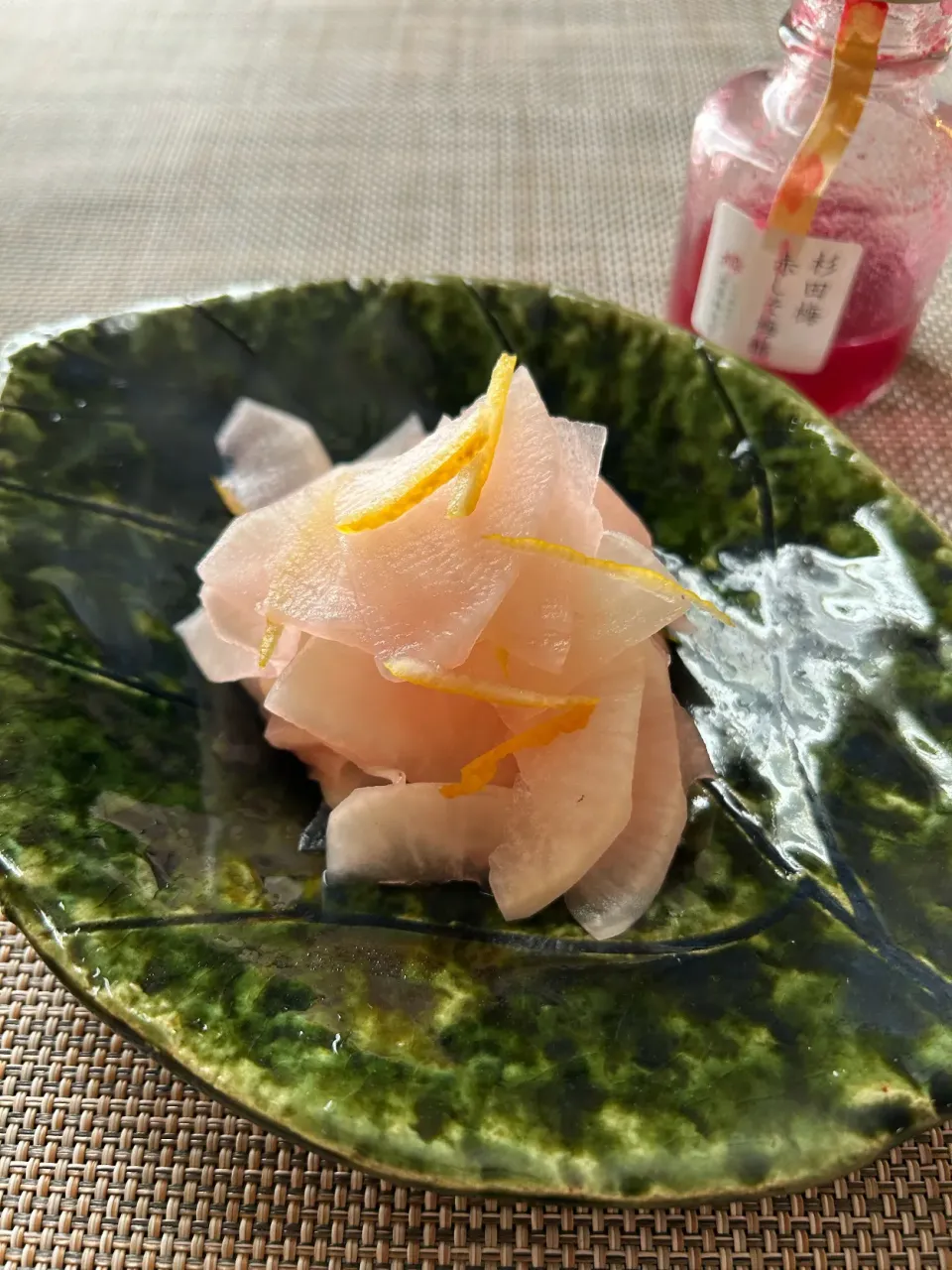 【食卓を紡ぐおたより便】梅酢 de 大根の浅漬け|まなまな♡さん