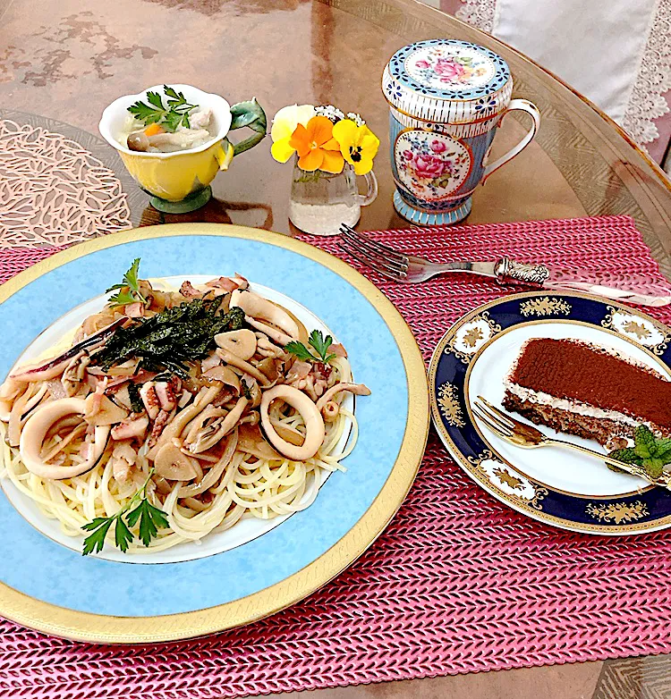 イカときのこのペペロンチーノ|ショコラさん