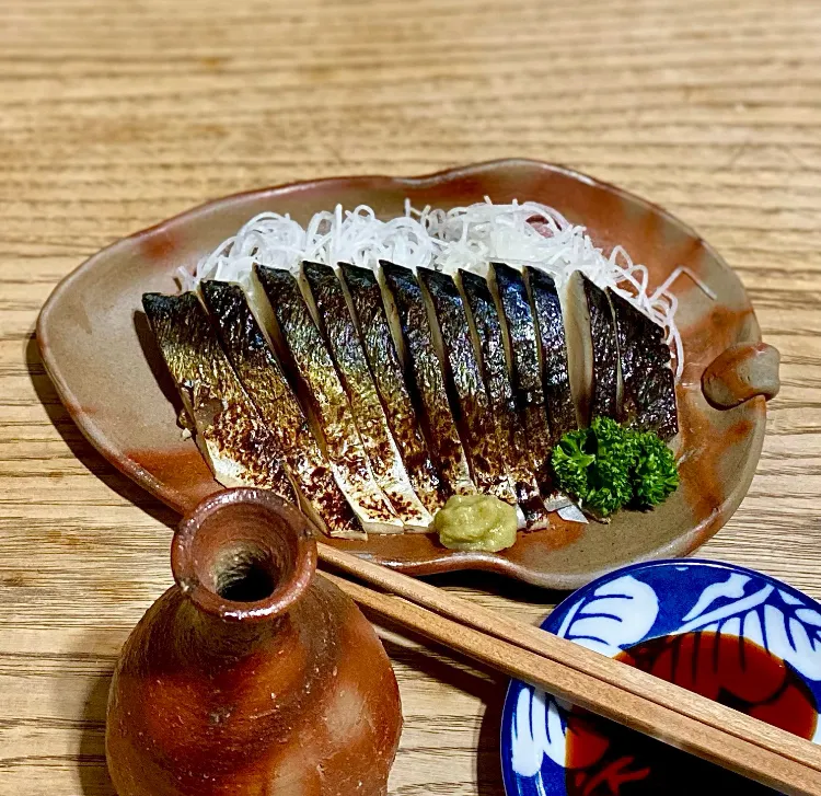 「炙り シメサバde晩酌スタート」🍶
白菜とツナの温サラダ.泣き込みごはん
大根と手羽のスープ煮  を添えて 晩ごはん💦|ばくあんしゃさん