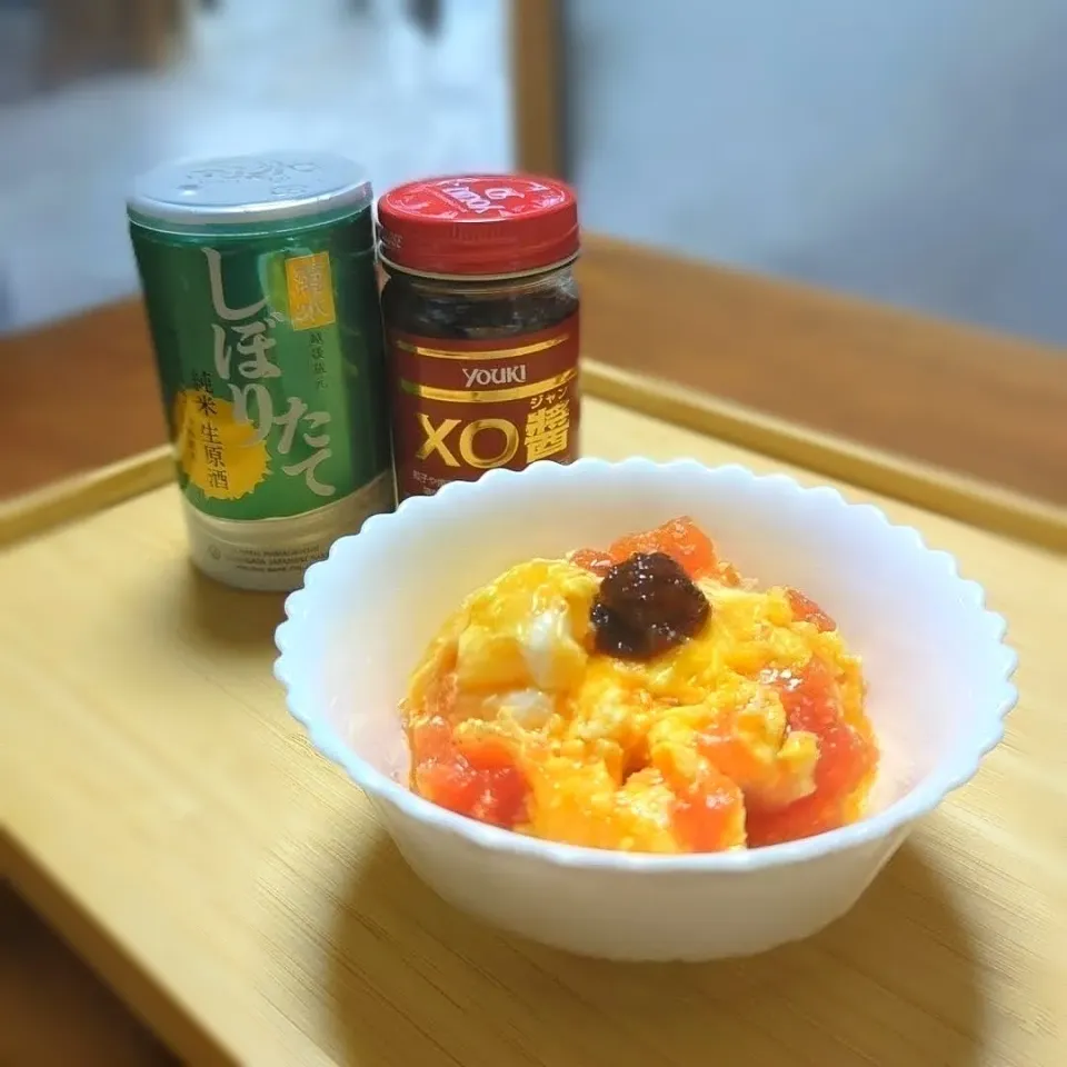 トマたま丼〜XO醤がけ🍅🥚|森のごはん屋さんさん