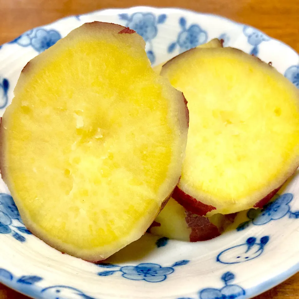 さつまいものレンジ蒸し🍠|まいりさん