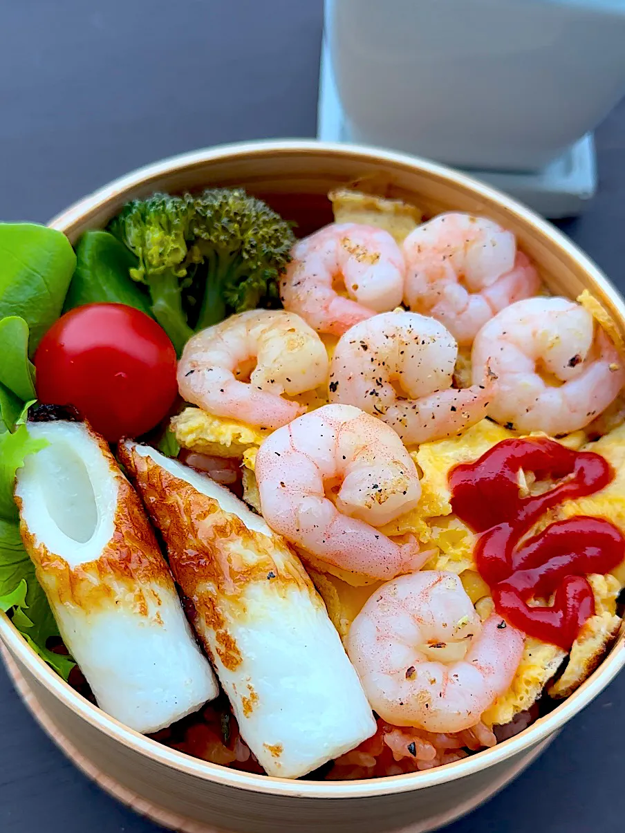 海老オムライス弁当🦐|かおりん✴︎❤︎さん
