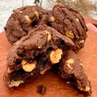 Chocolate cookies with peanut butter chips|Dean M Rogersさん