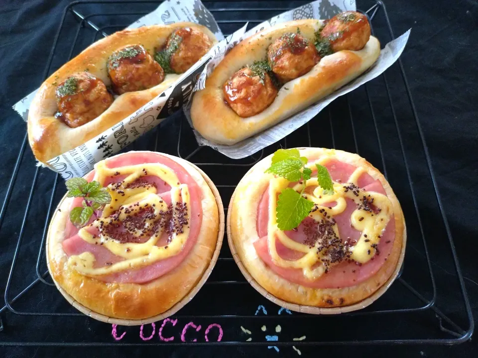 厚切りハムマヨ粒みそパン・たこ焼きパン✨|cocco+さん